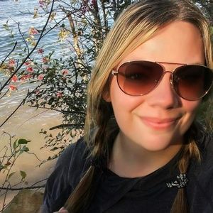 Meet your Posher, Lindsay